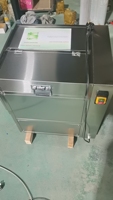 Automatische fruit- en groentereinigings- en schilmachine met motor, multifunctionele aardappel-, gember- en cassave-schrobber