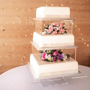 Nhà Máy Nhà Sản Xuất Tùy Chỉnh Kích Thước Logo Rõ Ràng Vuông <span class=keywords><strong>3</strong></span> Tiers Acrylic Bánh Hiển Thị Separator Đứng Cho Bakery Home Sử Dụng - Product Image 4