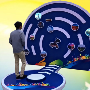 Accesorios de juego interactivos para las competiciones de "Ilumina la caja de luz" - Product Image 1