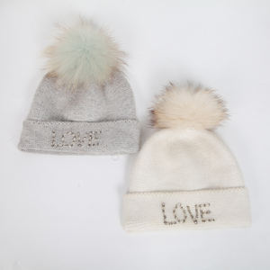 Gorros de Punto Personalizados 2026, 100% Acrílicos, con Logotipo con Incrustaciones de Diamantes, Unisex, con Pompón, para Invierno, de Color Sólido - Product Image 1