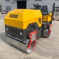 Rouleau compresseur vibrant à moteur Changchai - Puissant rouleau à double tambour avec commandes hydrauliques YG YG-1000 pour surfaces lisses