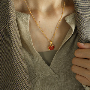 Ensemble collier et boucles d'oreilles en alliage de zinc, bijoux pour femme, cadeau, rouge et noir, en forme de cœur, ensembles de bijoux tendance - Product Image 2