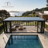 Véranda en verre moderne avec isolation thermique, construction durable, toit à pignon et conception quatre saisons pour hôtels et jardins