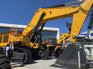 Excavatrice hydraulique de 122 tonnes 9125F avec cabine spacieuse pour un contrôle facile et une productivité accrue - Product Image 3