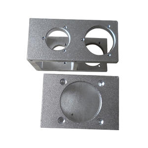 تصنيع أجزاء مخصصة من سبائك الألومنيوم باستخدام تقنية التحكم الرقمي بالحاسوب، مكونات معدنية دقيقة، تصنيع دفعات صغيرة للتطبيقات الصناعية - Product Image 2