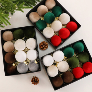 Ensemble <span class=keywords><strong>de</strong></span> boules <span class=keywords><strong>de</strong></span> Noël <span class=keywords><strong>en</strong></span> velours, 6 cm et 8 cm, assorties, <span class=keywords><strong>en</strong></span> plastique, pour décorations <span class=keywords><strong>de</strong></span> Noël <span class=keywords><strong>de</strong></span> luxe, pour la maison, les fêtes et les mariages - Product Image 1