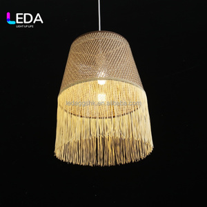 Lámpara Colgante LEDA de Mimbre con Borlas, Estilo Boho, Pantalla Tejida, Color Personalizado para Decoración de Techos en Bodas, Eventos y Fiestas - Product Image 2