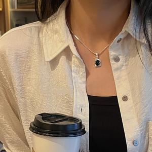 Collier en argent pur S925 en forme de cœur avec zircon, design élégant de style ancien, bijoux légers, pendentifs et breloques simples et tendance - Product Image 2