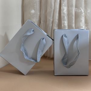 Customized Punch Hole Handle Brown <b>White</b> Kraft Paper <b>Bag</b>/ Handmade Kraft Paper Carry <b>Bag</b> With Die Cut Handle - Product Image 1