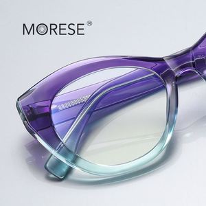 Lunettes de lecture XINLI2168 pour femmes, monture optique TR90 irisée, style œil de chat, verres transparents, vente en gros - Product Image 2
