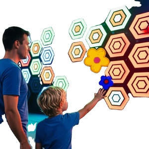 Juego de Lanzamiento de Objetivos de Plástico para Interiores, Ideal para Parques de Trampolín y Aeropuertos, Venta al Por Mayor - Product Image 1