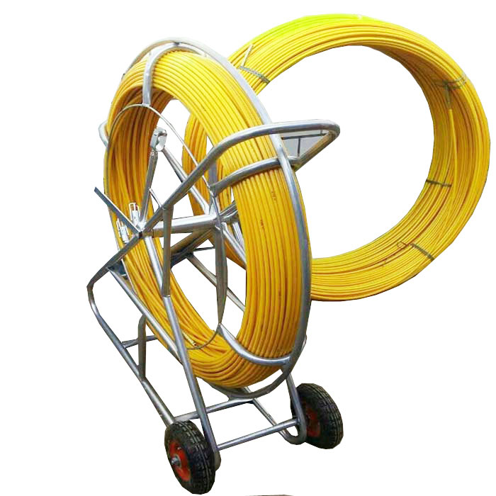 Стекловолоконный канальный стержень, волоконно-оптический кабель, вытяжной канал