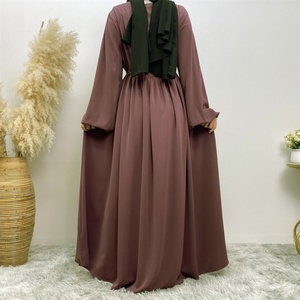 Abaya élégante décontractée de couleur unie extensible pour musulmanes, design simple, respirante, avec fermeture éclair frontale et grande jupe évasée pour l'été 6692 # - Product Image 3
