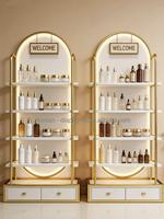 Étagères de présentation de produits de style luxueux personnalisables avec éclairage, adaptées aux salons de beauté