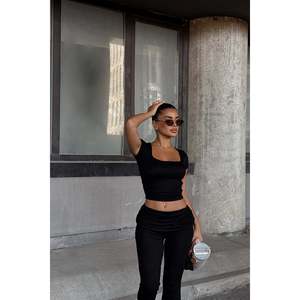 Conjunto Deportivo Cody Negro para Mujer - Product Image 3