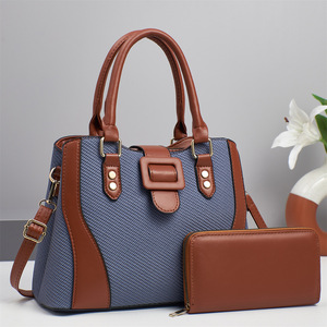 Bolso de Moda de Lujo Hecho a Mano para Mujer, Diseño Diagonal Portátil de Cuatro Piezas con Forro de Poliéster - Product Image 5