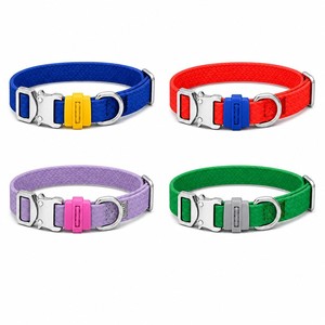 Collier pour chien en PVC tissé à blocs de couleur, imperméable et durable - Product Image 1