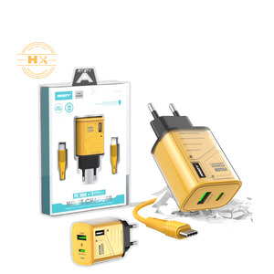 Cargador Rápido de Doble Puerto Ansty Q-034 de 38W Amarillo con Cable C-C y Adaptadores de Viaje - Product Image 3