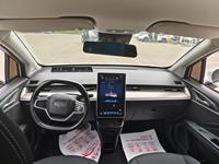 Подержанный автомобиль 2021 NETA V, б/у внедорожник, левый руль, электрический, 54 л.с., запас хода 301 км, семейный городской автомобиль, отличное состояние