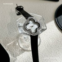 Montre à quartz SCOTTIE élégante pour femme, avec bracelet en acier inoxydable, cadran de 30 mm, résistante à l'eau jusqu'à 30 m, sertie de diamants, motif trèfle à quatre feuilles