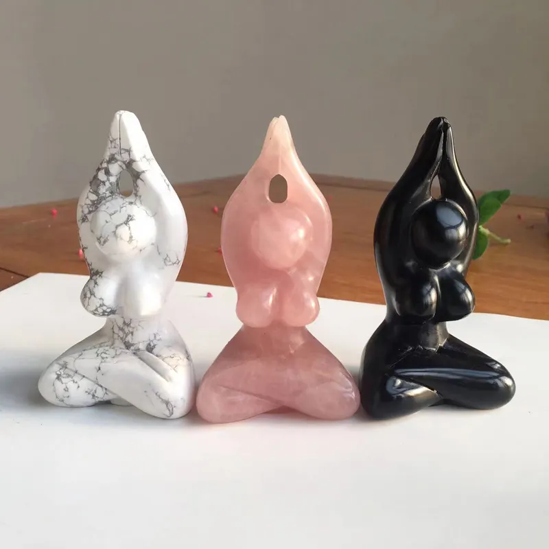 Natuurlijke Kristallen Carving Rozenkwarts Yoga Standbeeld Kristallen Godin Voor Huisdecoratie