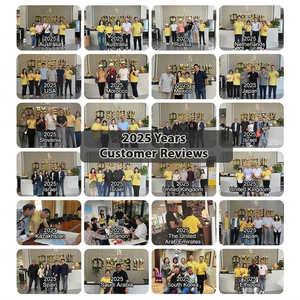 <span class=keywords><strong>Tube</strong></span> <span class=keywords><strong>carré</strong></span> en <span class=keywords><strong>aluminium</strong></span> grain de bois Pailian 50x50mm, profil ignifuge A1 pour façade de bâtiment moderne, cloison, plafond - Product Image 6