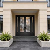 Porte d'entrée robuste en acier et aluminium avec verre trempé, design moderne, finition anti-effraction, portes doubles pour villa et supermarché