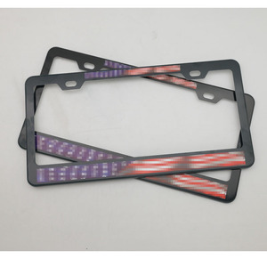 Marco Metálico para Matrícula con Diseño de Bandera Americana, Universal para Autos - Product Image 1