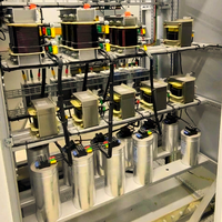 Batterie de condensateurs automatiques triphasée PINDE avec commutateur d'énergie, protection basse tension IP30/IP40, usage industriel en usine