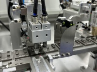 Mesin perakitan sirkuit magnetik otomatis kontrol PLC presisi dan kecepatan tinggi untuk manufaktur Sensor pengeras suara Motor