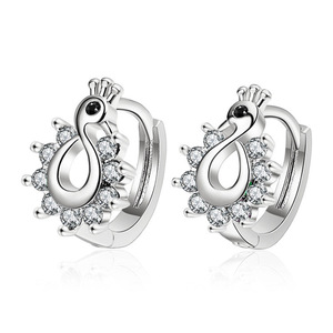 Pendientes de tuerca de moissanita VVS GRA de corte redondo con diseño de cola de pez de líneas simples, rellenos de oro de 14K, joyería de uso diario para mujer - Product Image 6