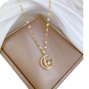 Venta al por mayor delicado Acero inoxidable media luna medio corazón forma collar Micro pavimentado collar de circón cúbico - Product Image 3