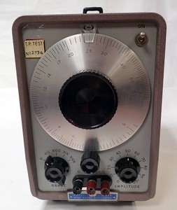Oscilador de Tubo PLC 200cd/200cd de Amplio Rango, Salida de 600 Ohmios, Carga de 10v RMS, con Garantía - Product Image 2