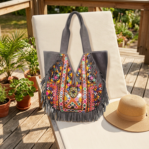 Sac à main pour femme KAMARVY, style ethnique Banjara, sac à bandoulière en cuir véritable brodé traditionnel indien, tissu recyclé en coton - Product Image 2