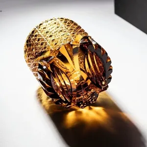 Copa de whisky de cristal ámbar estilo japonés ecológico con grabado Edo Kiriko de la Mano de Fátima, vaso para brandy con el Ojo que todo lo ve. - Product Image 5