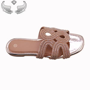 Sandales ou pantoufles pour femmes de haute qualité, élégantes, avec un design ajouré scintillant, légères, sandales pour femmes, marque privée - Product Image 4