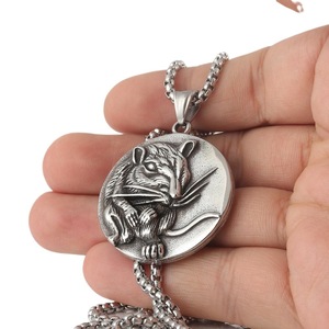 Collar con colgante de rata de acero inoxidable yunnique, diseño del zodiaco animal, joyería de moda para hombre, cadena de 60cm, Color plateado - Product Image 5