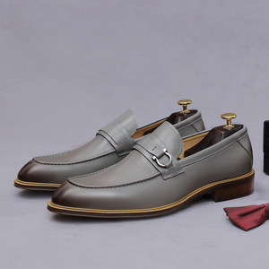 Mocassins décontractés faits main à bout pointu, design patchwork, rehaussant la taille, adaptés aux mariages, aux bureaux et à l'extérieur en automne. - Product Image 1