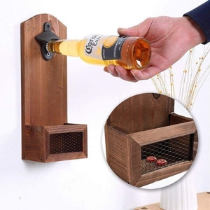 Ouvre-bouteille mural en bois rétro personnalisé pour les amateurs de bière, cadeau idéal avec récupérateur de capsules - Product Image 4