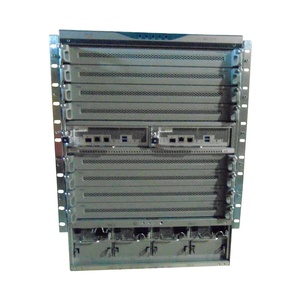 CISCO 9710 v2 Base Config switch 2 x Cisco süpervizörü ile yönetilen rafa monte edilebilir-4 modül 3 x kumaş-3 modül DS-C9710-V2K9 - Product Image 1