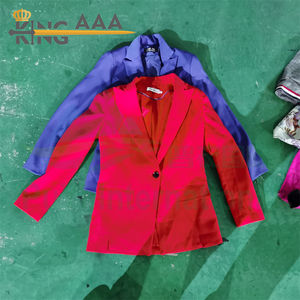 女式冬季旧货夹克和西装外套套装甲级二手溥仪品牌散装混合尺寸 - Product Image 2