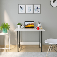 Mobilier de bureau convertible moderne Gustowe Table modulaire d'étude et d'ordinateur en bois et fer pour la maison, l'école et l'hôtel.