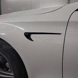 Pegatina para coche con efecto de fibra de carbono negro brillante, insignia 3D para Mercedes Benz Clase C, Clase E, E300L, C200L, E63, accesorios para coche, etiqueta lateral V8 - Product Image 3