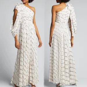 Más diseños de moda de buena calidad de moda 2021 Venta caliente blanco vestidos de noche las mujeres fabricante de China