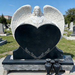 Monumentos Funerarios de Piedra Negra en Forma de Corazón, Tallados en China, con Jarrones, Diseño de 23 Corazones, Elegantes y Sentimentales - Product Image 1