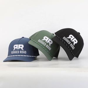 Gorra deportiva de 5 paneles de moda con logotipo bordado al por mayor, gorras con agujeros cortadas con láser de poliéster, gorra de béisbol unisex de alta calidad con cuerda personalizada - Product Image 1