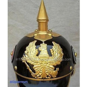 Réplica de Casco de Guerrero Alemán Vintage – Armadura Duradera de Hierro y Latón con Correa de Cuero, Decoración Coleccionable - Product Image 1