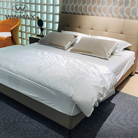 WINMAX Lit Moderne de Luxe Confortable en Cuir Capitonnée, Taille King/Queen, Cadre en Bois de Pin et Fer, Assemblé, pour Villa, Chambre à Coucher, Garantie 1 An