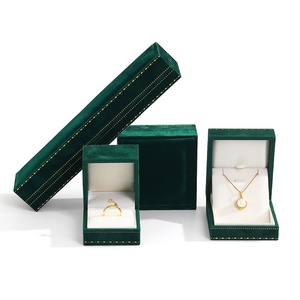 Custom Luxury Velvet Interior Jewelry Package Gift Box Wedding Necklace Pendant Box Jewelry <b>Storage</b> Display Box With Led Light - Product Image 4