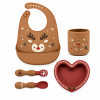 Ensemble de sevrage pour bébé en silicone personnalisé OEM pour Noël - Kit d'alimentation de 5 pièces pour les fêtes avec bavoir renne, tasse et assiette cœur